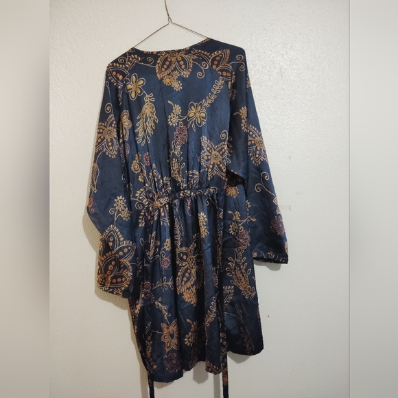 Victoria Secret  Robe - Picture 2 of 3